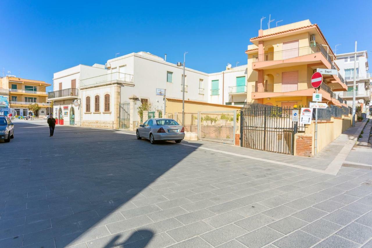 Casa Crono Apartment Marina di Ragusa Luaran gambar