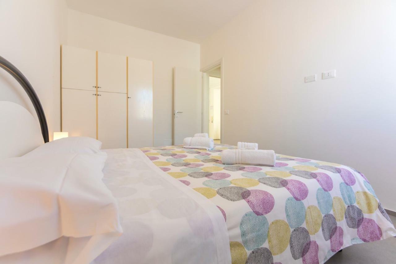 Casa Crono Apartment Marina di Ragusa Luaran gambar